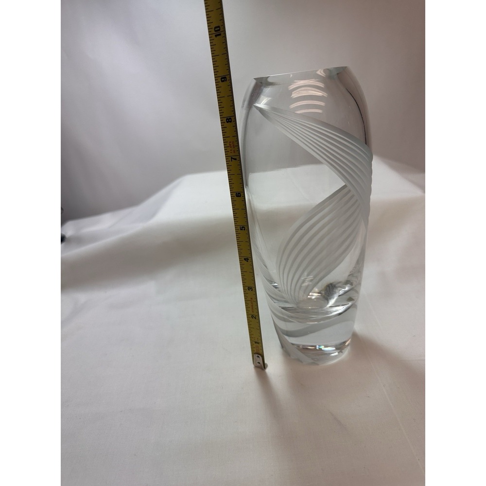 Lenox Windswept Heavy Cut Crystal 9"Vase Clear And‎ Frosted - Picture 4 of 13